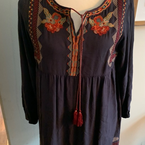 THML Gray Embroidered Tunic Dress Small - Picture 3 of 6